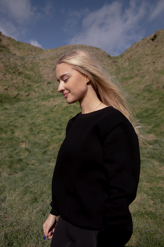Oversized Black Sweatshirt